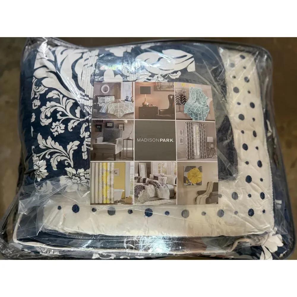 NEW! MadisonPark Marcella 6pc Coverlet Set King/Cal King Indigo